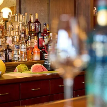 Strandvilla Viktoria Hotel *