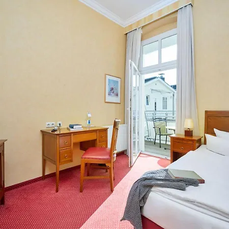 Hotel Strandvilla Viktoria *